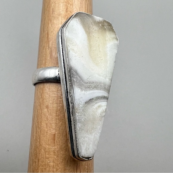 New Zebra Calcite Agate Stone Coffin Shaped Silver Overlay Ring Size 8 - Picture 7 of 8